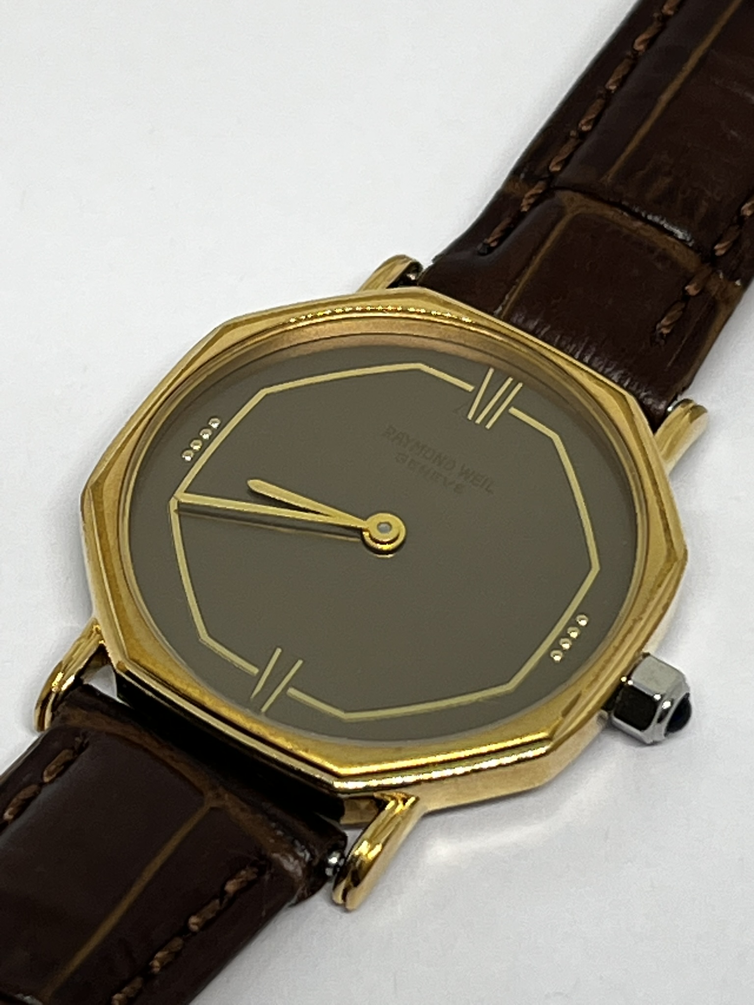 Vintage Raymond Weil Genève Watch 17-Jewel Manual-Wind Dress Watch – Ref. 7030